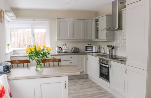 Sligo Cottage | RIVER DALE, family friendly in Sligo Town, County Sligo