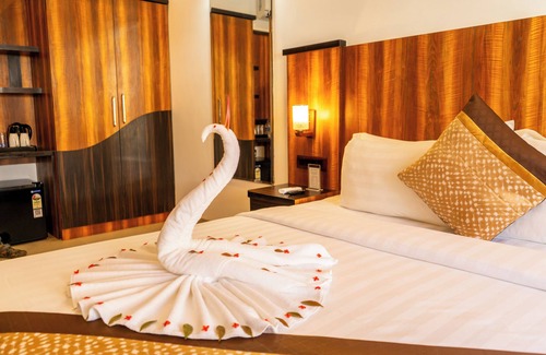 Baga Hotel | RIVER DECK BAGA
