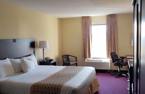 Issue Hotel | River Edge Inn