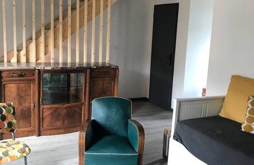 Saint-Bonnet-pres-Orcival House | River Cottage