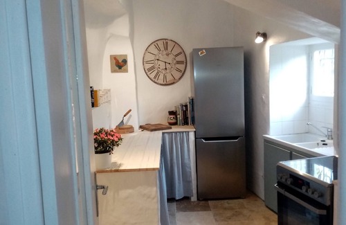 Bize-Minervois House | River front home in Bize minervois