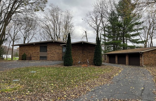 Benton Harbor House | River Front Home