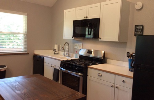 Nashoba Cabin | River Front Lodging Hot Tub after June 20 Kayak & Fish at RiverBird Lodging!