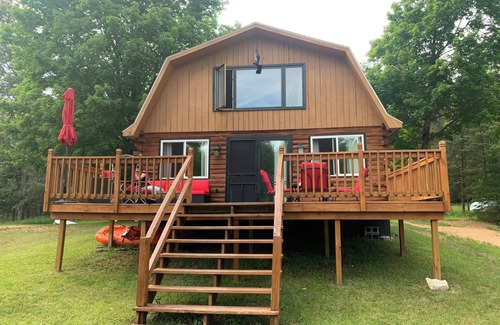 Cornell House | River Front Log Cabin