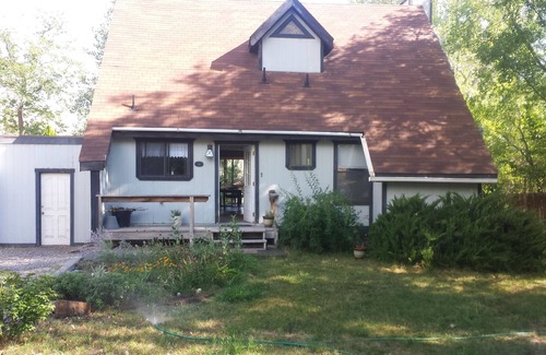 Palisade House | River Front Property In Walking Distance From Town