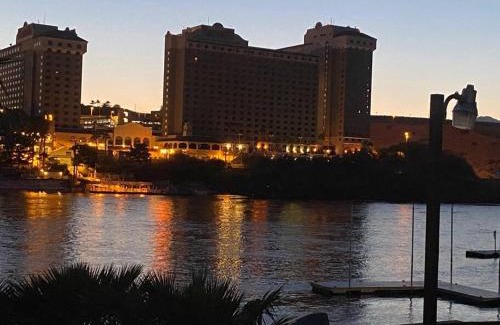 Bullhead City Apartment | River getaway Downstairs unit