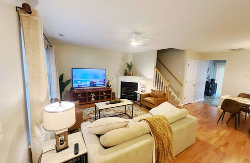 Northeast Raleigh House | River Gold Retreat off Louisburg Rd near Hwy 540 and Triangle Town Center Mall
