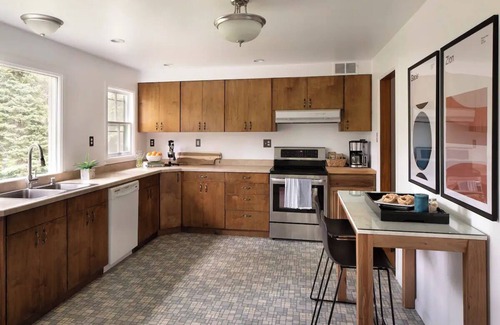 West Glacier House | RIVER HAUS: Glacier National Park's Iconic Home — The CLOSEST House to GNP