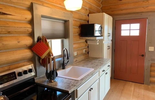 Pray Cabin | River Haven Cabin - North- Private River Access!