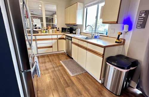 Guerneville House | River Haven: Hot Tub, Outdoor Lounge, Walk to Beach