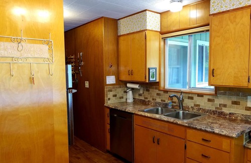 Blue River House | River Haven on the McKenzie