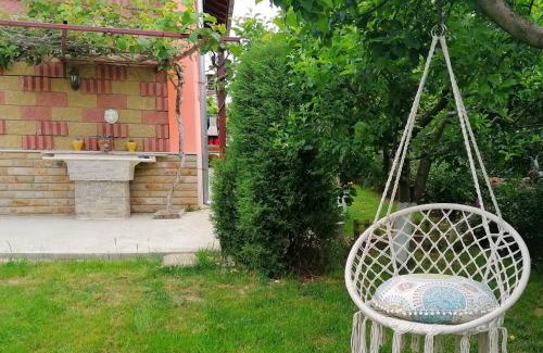 Lesichevo Villa | River Hills Guest House