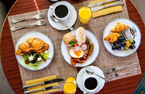 Josefov Boat Rental | River hotel KÖNIGSTEIN