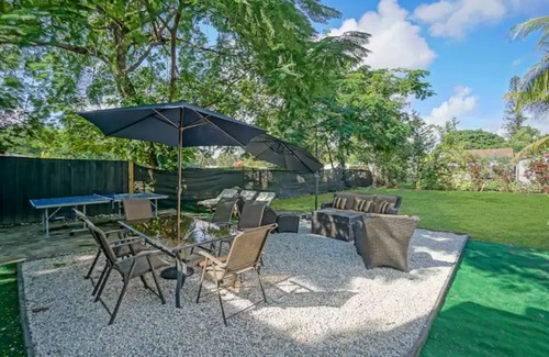 West Little River House | River House 4BR pool/hot tub plus private parking