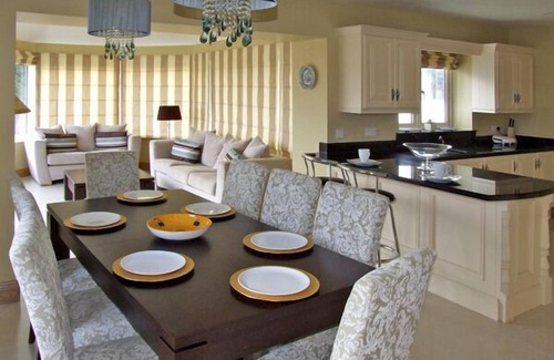 Sneem Cottage | RIVER HOUSE, family friendly, with open fire in Sneem, County Kerry