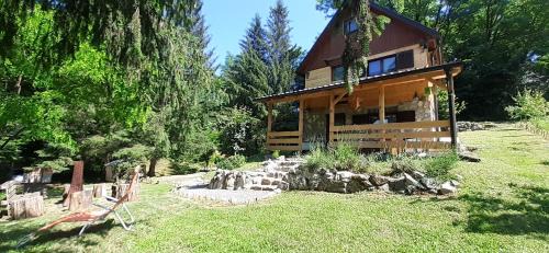 Netretic House | River house "Green butterfly"