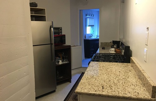 Grassy Creek Bed & Breakfast | River House Inn