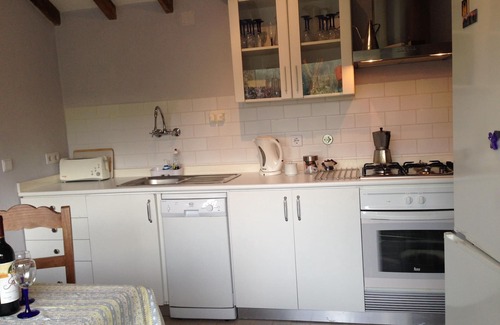 Reriz House | River lodge Garden Hillside Retreat 5pax +