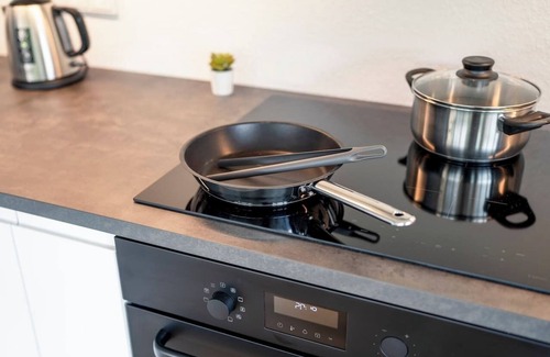 Niedergirmes Apartment | River Lux Loft 5min to HBF