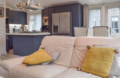 Tiddington House | River Meets Lodge