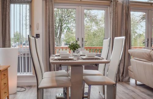 Tiddington House | River Meets Lodge