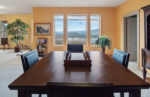 Kettle Falls House | River/Mountain View House Suite #4