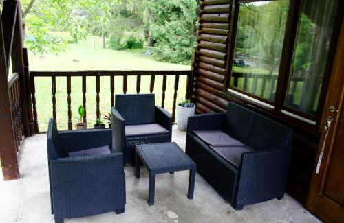 Kulen Vakuf House | River Nest