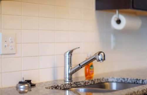 River North Art District Apartment | River North Art District!