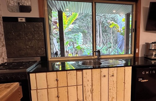Gumma Apartment | River Oak Retreat, non the river, nPeaceful and private n600 mtrs to beach