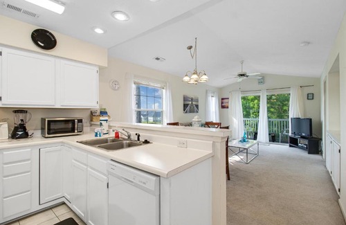 Carolina Forest Apartment | River Oaks Golf and Beach Escape 38G