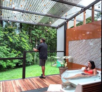 La Fortuna House | River Paradise Cabin with Private Jacuzzi