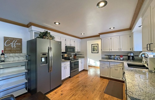 Spokane House | RIVER PARK HOME with GARAGE & EV CHARGER, Spa, Home Theatre + Arcade, 3,000 SQFT