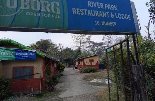 Devachuli Bed & Breakfast | River Park Resort