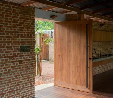 Yatiyantota Villa | River Pavilion, Kitulgala