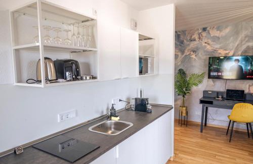 Niedergirmes Apartment | River Prime Studio - 5min to HBF