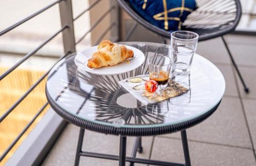 Niedergirmes Apartment | River Prime Studio - 5min to HBF