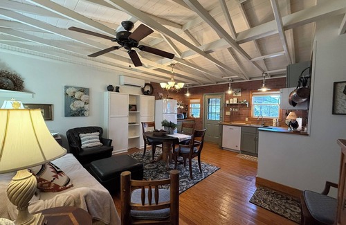 Buchanan Dam House | River Rd: Cozy retreat on Lake LBJ