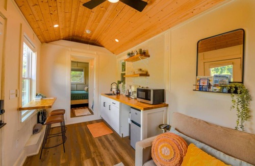 Sylva House | River Rest, Hiking, Fishing, Rafting, and 20 to Smoky Mountains!