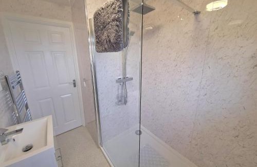 Brundall House | River Rest - Norfolk Broads