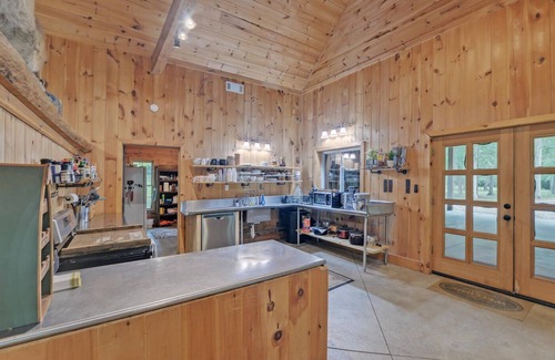 Bowman Cabin | River Retreat for the entire family and more