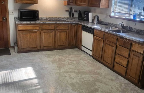 Lewiston House | River Retreat+ Indoor Pool & Hot Tub on 3.5 Acres