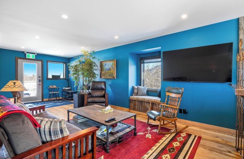 Foothills County Bed & Breakfast | River Retreat Kananaskis