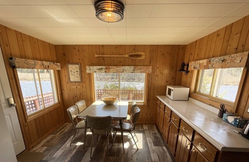 Northland Cottage | River Retreat