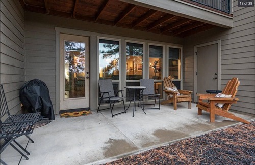 Bend Condo | River & Ridge Retreat at Seventh Mountain Resort 1-bed/2-bath Condo