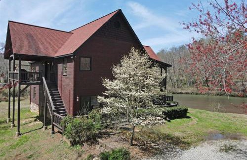 Copperhill House | River Ridge Retreat