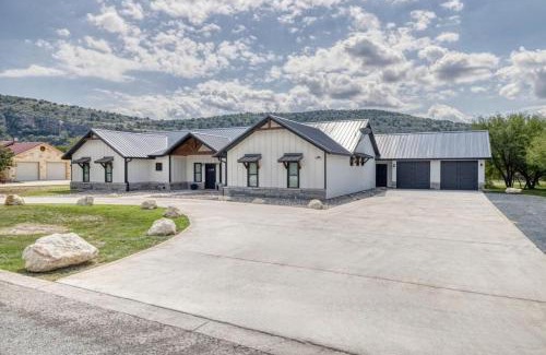Concan House | River Ridge