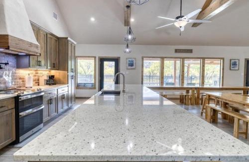 Concan House | River Ridge