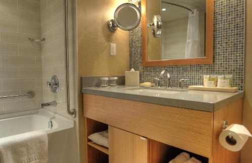 Richmond City Centre Hotel | River Rock Casino Hotel