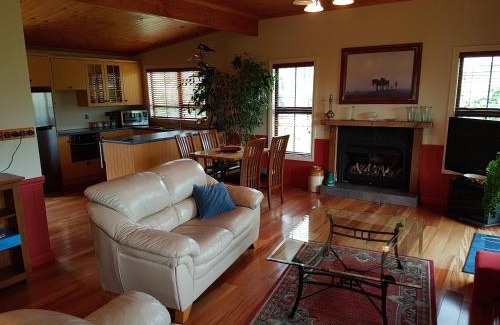 Lowburn House | River Rock Estate