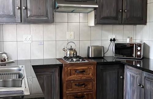 Vredefort House | River Rock Guesthouse